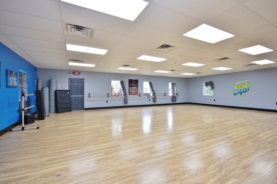 More Photos Of 1559 Route 82, Hopewell Junction Medical For Lease