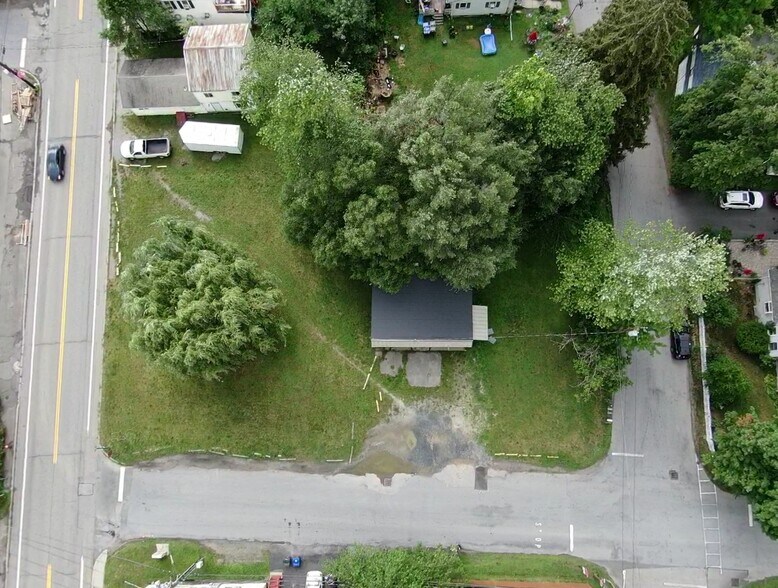 More Photos Of 3 Vine St, Greenwood Lake Warehouse For Lease