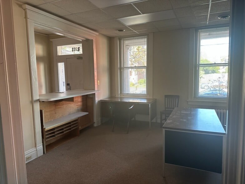 More Photos Of 2111 W Main St, Richmond Office For Lease