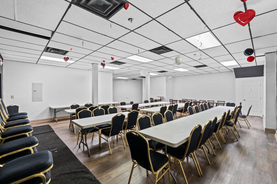 More Photos Of 1975 Haggard Ct, Lexington Religious Facility For Sale