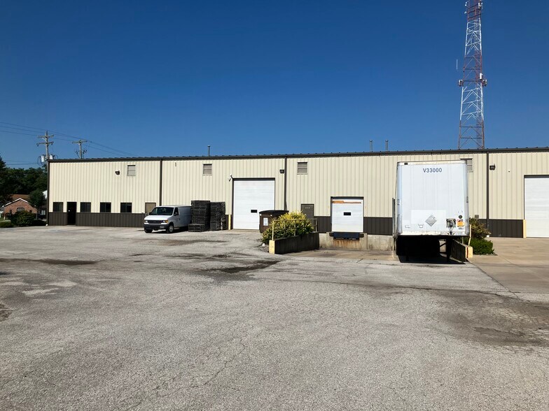 More Photos Of 770 Andico Rd, Plainfield Warehouse For Lease