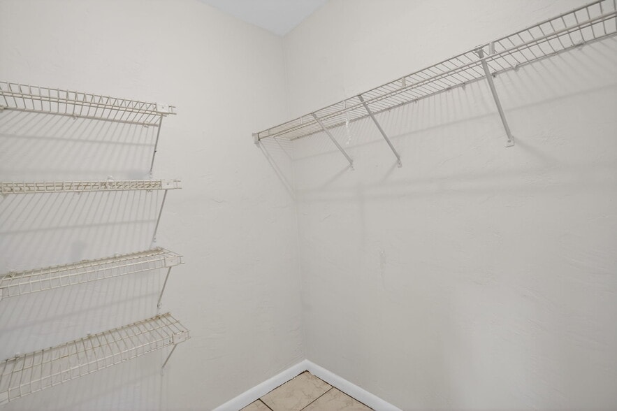 More Photos Of 461 Sunshine Dr, Coconut Creek Apartments For Sale