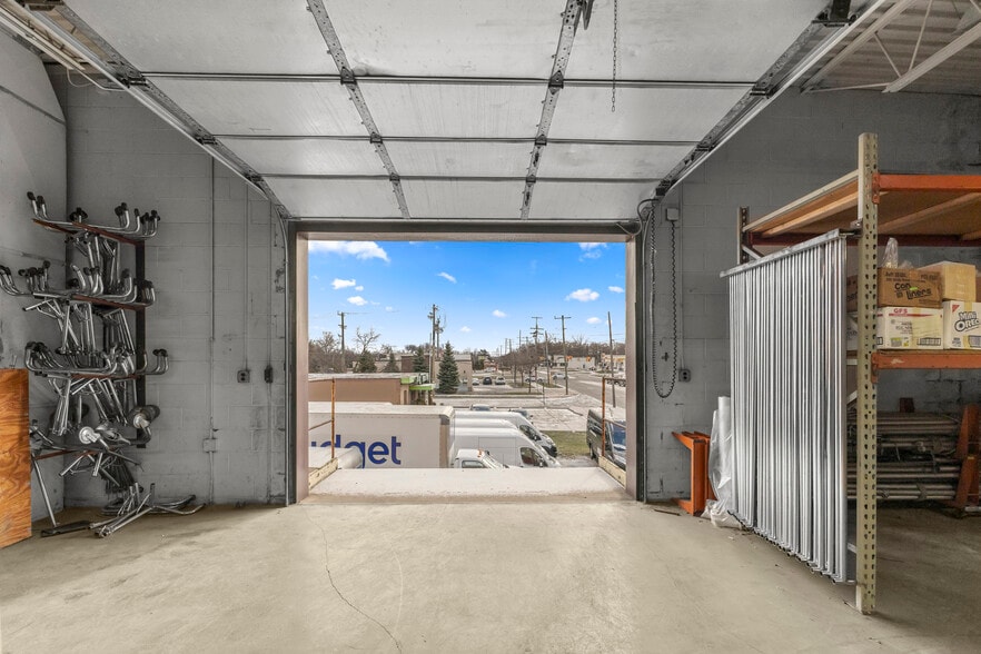 More Photos Of 24134 W Warren St, Dearborn Heights Freestanding For Sale