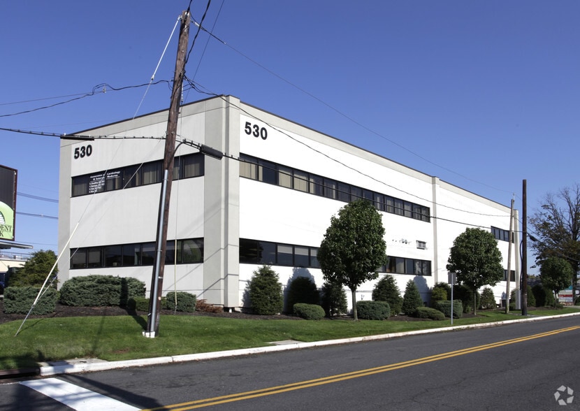 More Photos Of 530 Green St, Iselin Medical For Sale