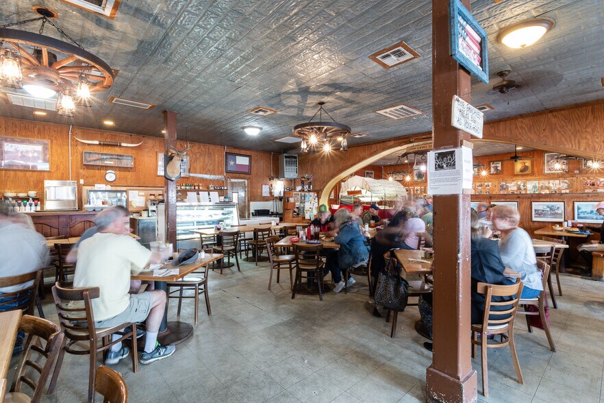 More Photos Of 311 Main St, Bandera Restaurant For Sale