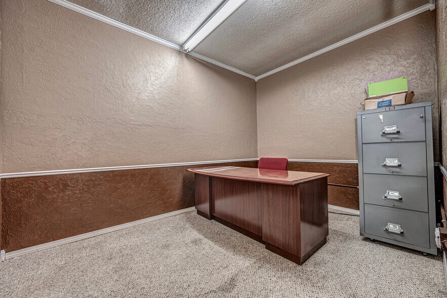 More Photos Of 1028 N 11th St, Chickasha Religious Facility For Sale