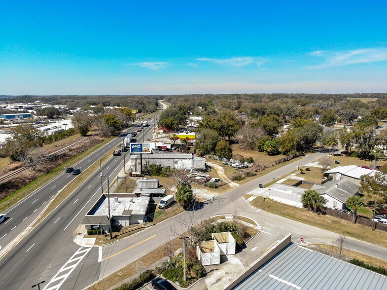 More Photos Of 3101 N Orange Blossom Trl, Zellwood Restaurant For Sale