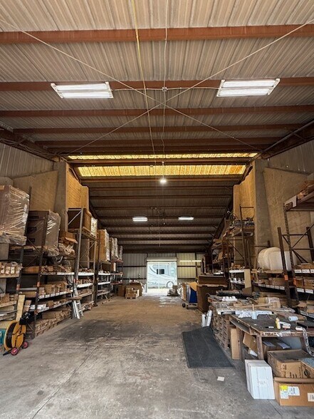 More Photos Of 3890 A Pasco St, Pensacola Unknown For Lease