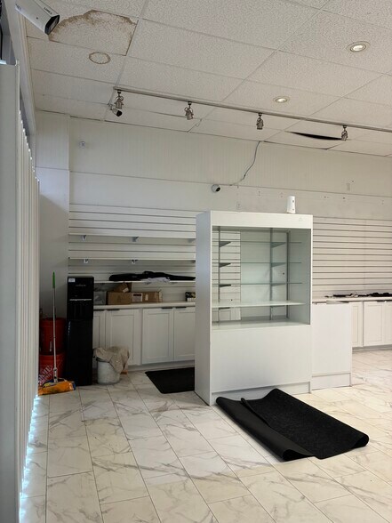 More Photos Of 46-028 Kawa St, Kaneohe Freestanding For Lease