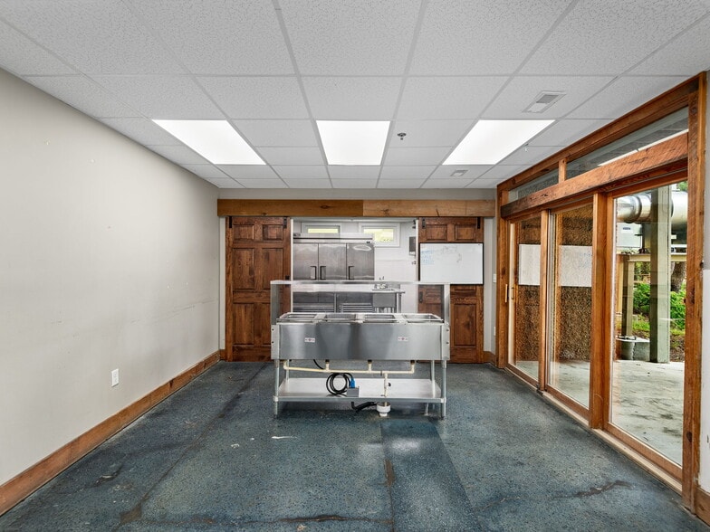 More Photos Of 447 Lily Pad Ln, Flat Rock Lodge Meeting Hall For Sale