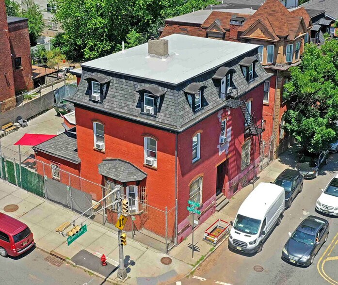 Primary Photo Of 521-523 Washington St, Newark Apartments For Sale
