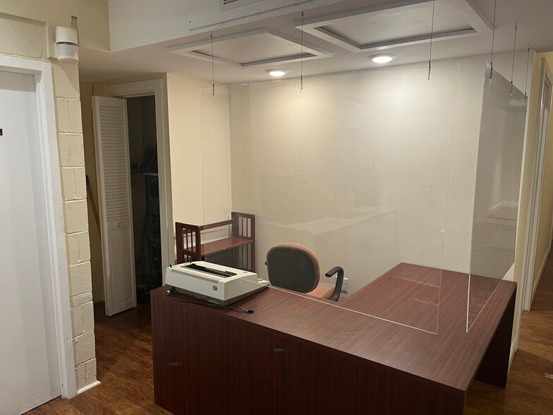 More Photos Of 65 Congress St, Salem Light Manufacturing For Lease