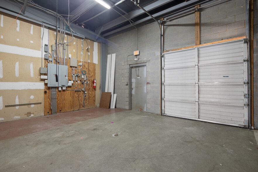 More Photos Of 3756 Sycamore Dairy Rd, Fayetteville Light Manufacturing For Lease