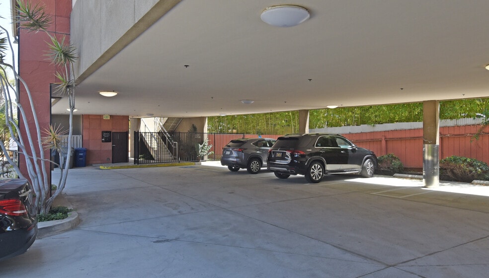 More Photos Of 303 Santa Fe Dr, Encinitas Medical For Sale