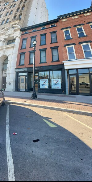 More Photos Of 106 Genesee St, Utica Restaurant For Lease