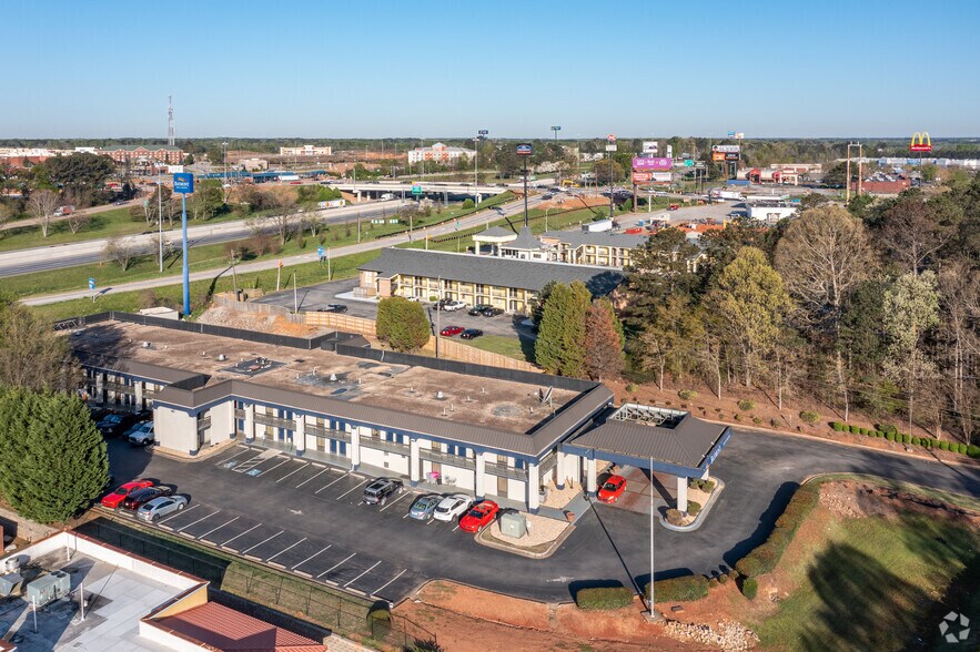 More Photos Of 855 Industrial Blvd, McDonough Hotel For Sale