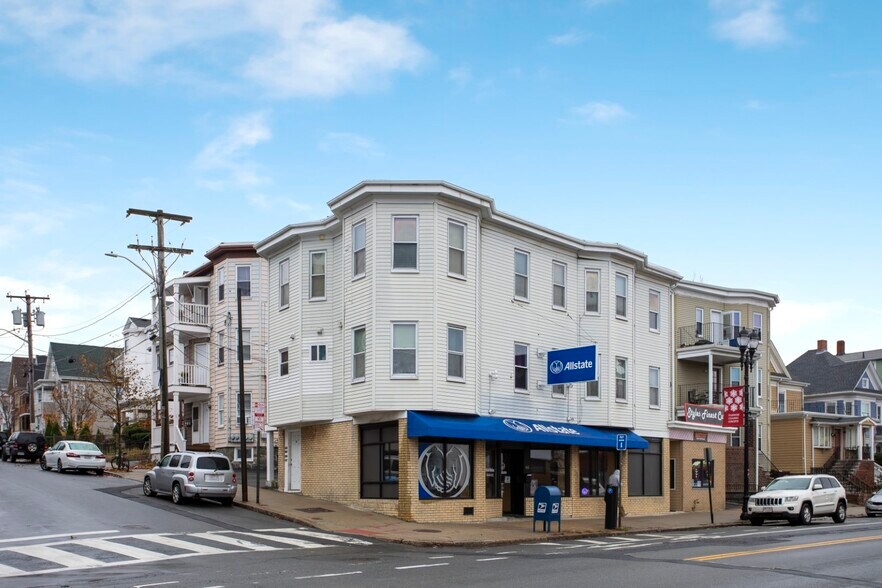 More Photos Of 643-645 Broadway, Everett Storefront Retail Residential For Lease