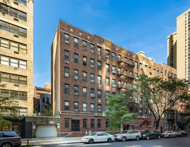 Primary Photo Of 405 E 72nd St, New York Apartments For Lease