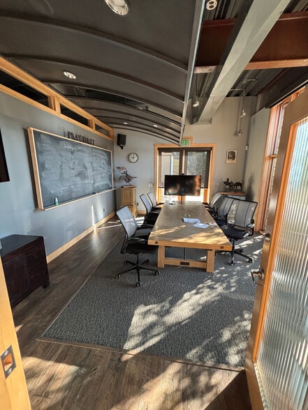 More Photos Of 300 General Palmer Dr, Palmer Lake Office For Lease