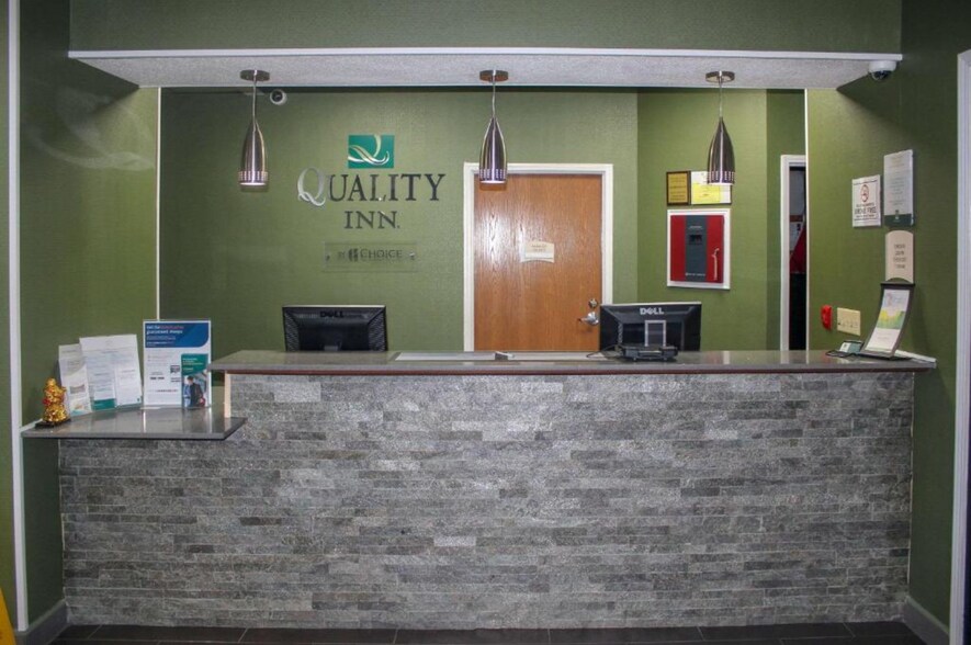 More Photos Of 150 Fdr Dr, North Vernon Hotel For Sale