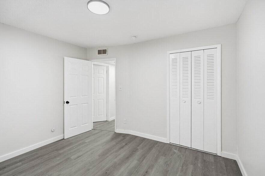 More Photos Of 9930 E 36th St S, Independence Apartments For Sale