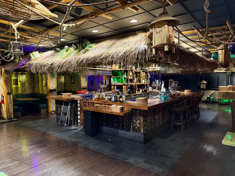 More Photos Of 132 Keller St, Petaluma Restaurant For Sale