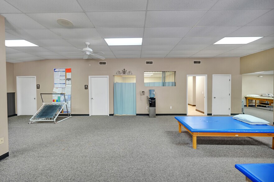 More Photos Of 2651 John Ben Shepperd Pky, Odessa Office For Sale