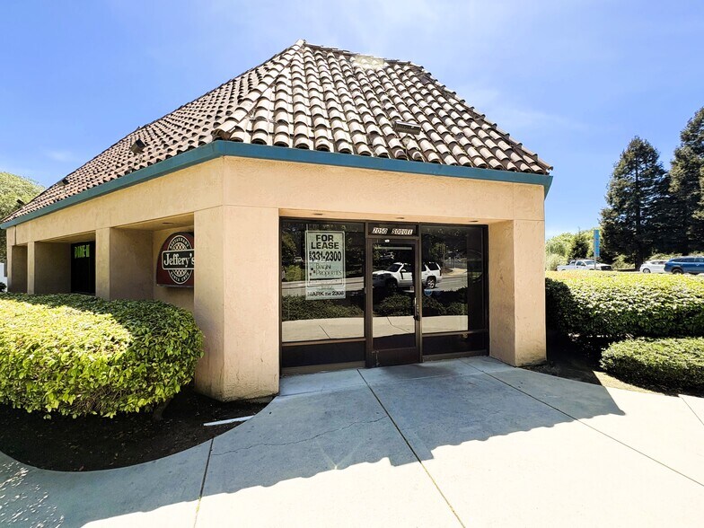 More Photos Of 2050-2128 Soquel Ave, Santa Cruz Storefront Retail Office For Lease