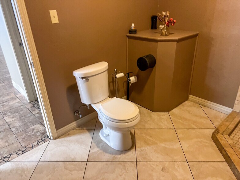 More Photos Of 17246 MS-26, Lucedale Flex For Lease