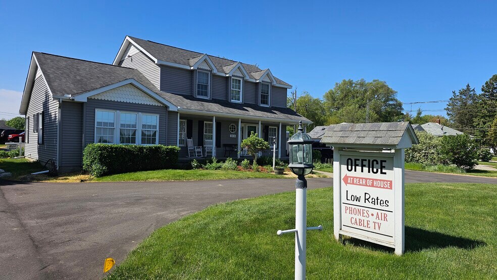 More Photos Of 9810 E Lansing Rd, Durand Hotel For Sale