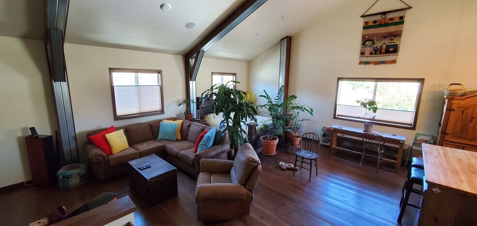 More Photos Of 5209 Lake Isabella Blvd, Lake Isabella Storefront Retail Residential For Sale
