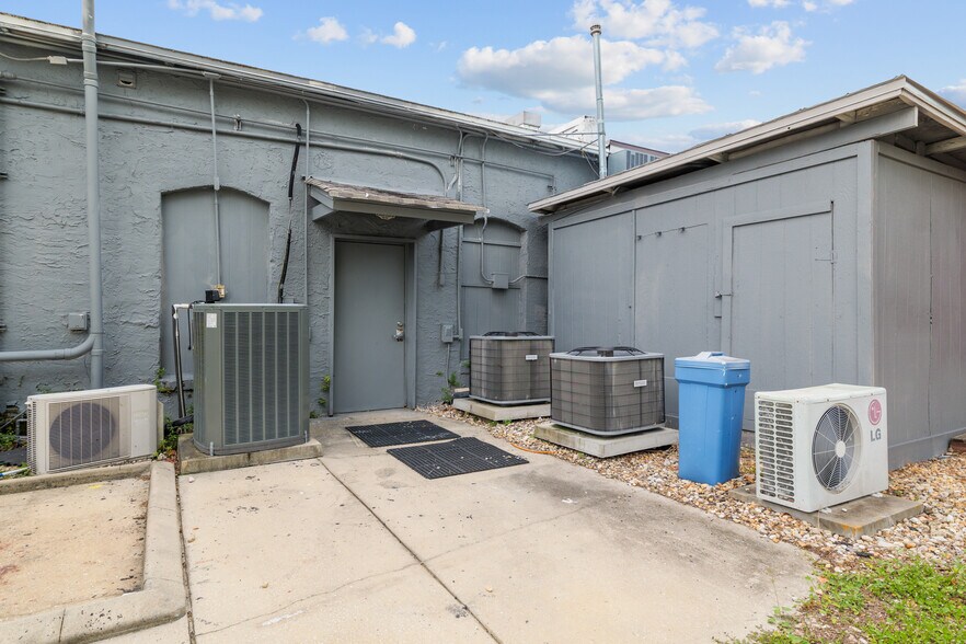 More Photos Of 14960 Main St, Alachua Restaurant For Lease