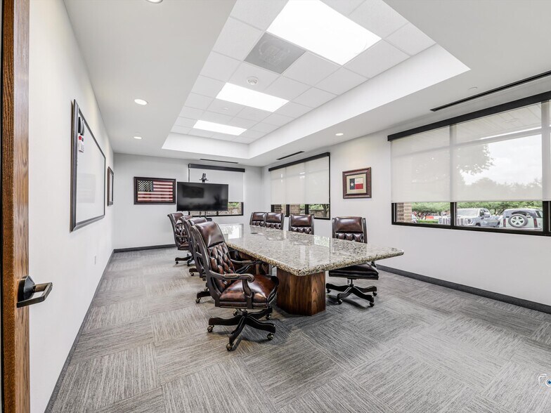 More Photos Of 765 Custer Rd, Plano Office For Sale