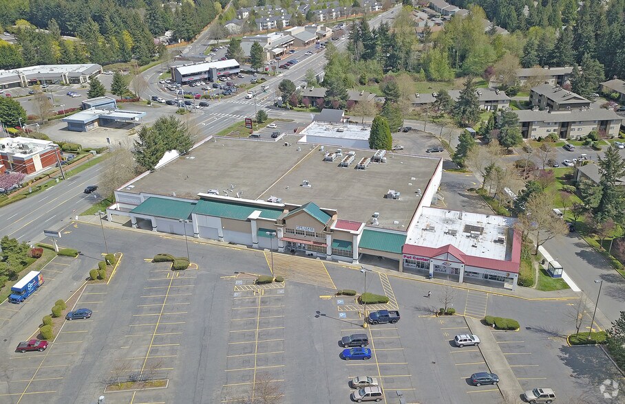 More Photos Of 14201-14215 SE Petrovitsky Rd, Renton Supermarket For Lease