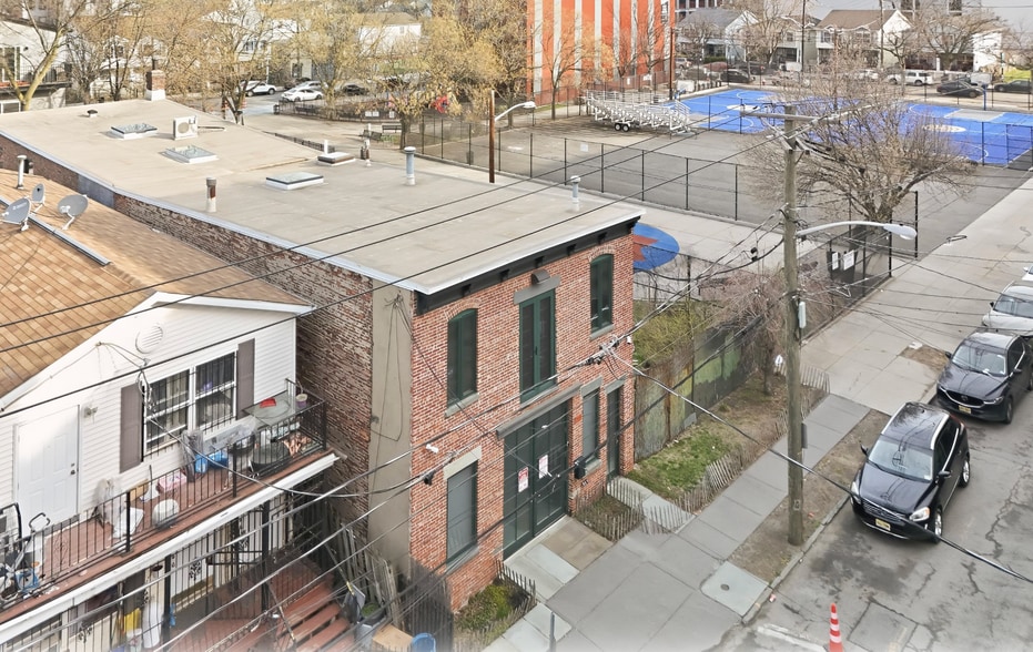 More Photos Of 279-281 Pine St, Jersey City Storefront For Sale