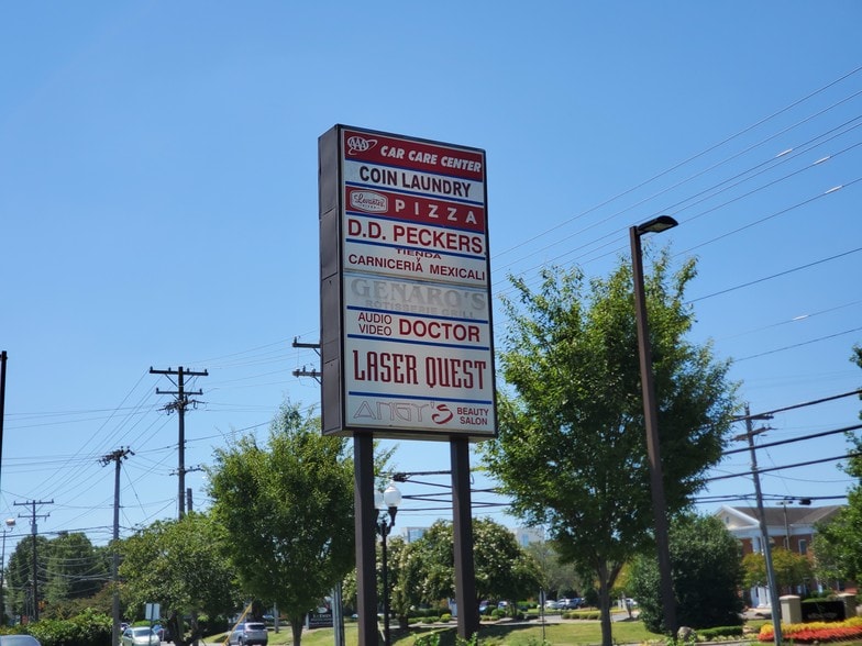 More Photos Of 10403 Park Rd, Charlotte Unknown For Lease