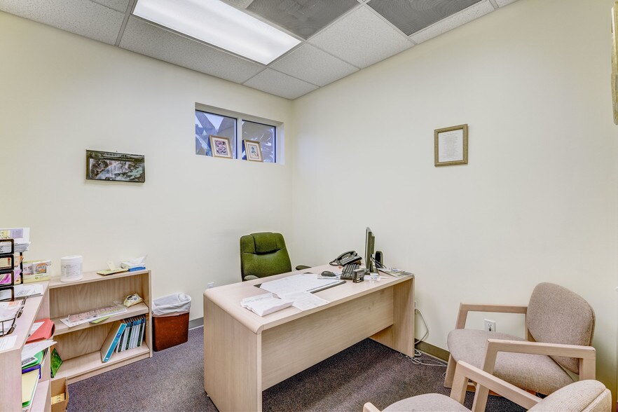 More Photos Of 5205 Village Blvd, West Palm Beach Medical For Lease