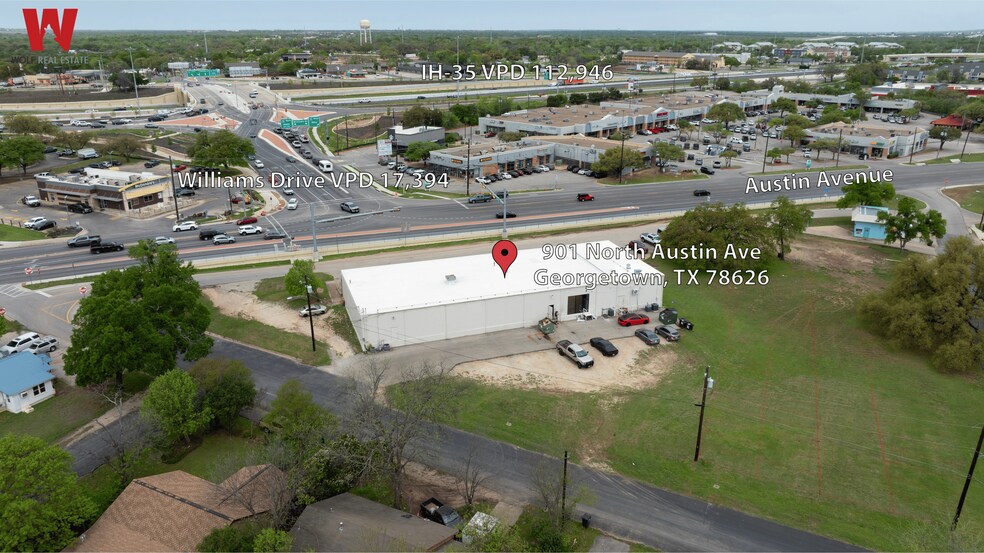 More Photos Of 901-905 N Austin Ave, Georgetown Storefront For Lease