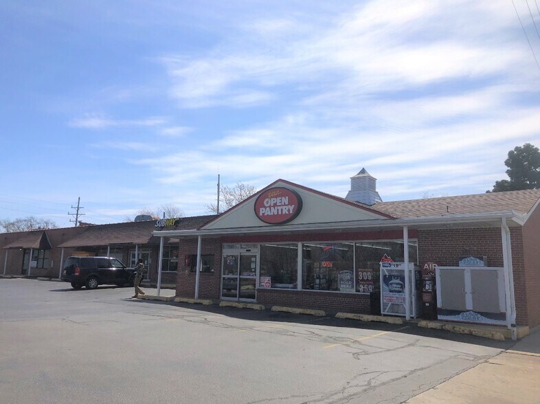 More Photos Of 3437 Spring St, Racine Unknown For Lease