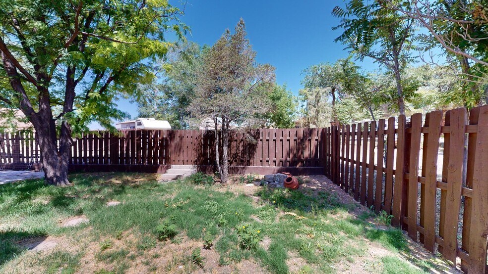 More Photos Of 1804 E College Blvd, Roswell General Retail For Sale