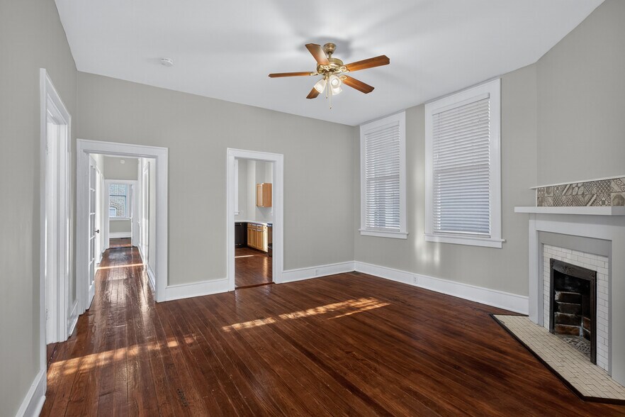More Photos Of 923 E Park Ave, Savannah Apartments For Sale