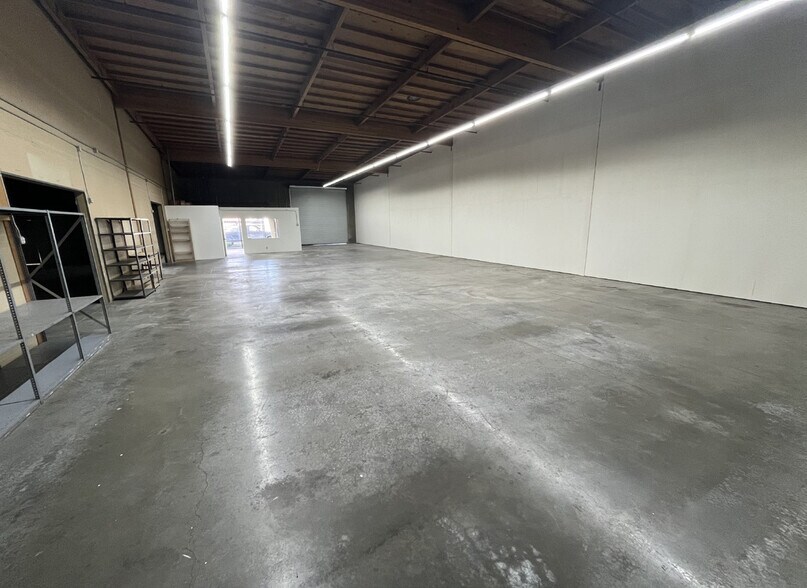 More Photos Of 390 Swift Ave, South San Francisco Warehouse For Lease