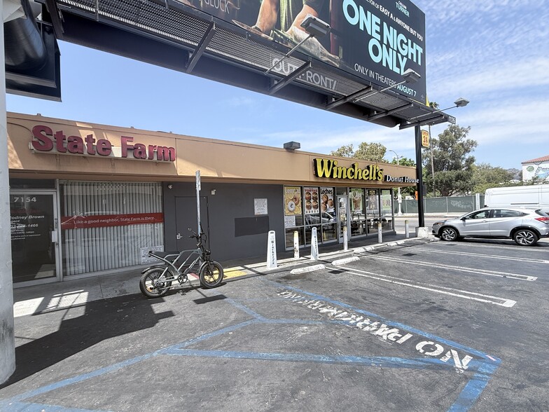 More Photos Of 7150 Melrose Ave, Los Angeles General Retail For Lease