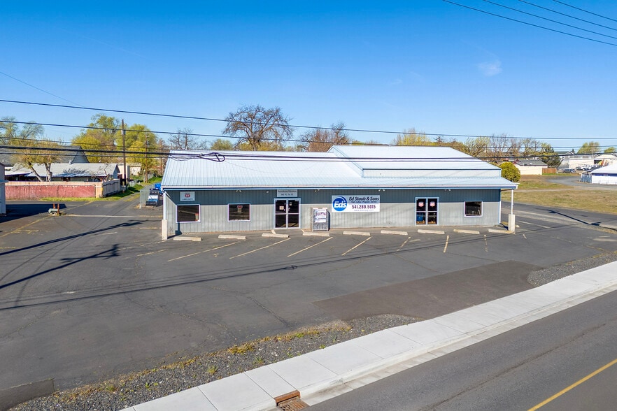 Primary Photo Of 345 N 1st Pl, Hermiston Industrial For Sale