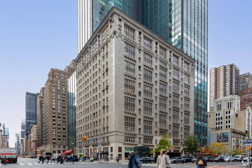 More Photos Of 200 W 57th St, New York Office For Lease