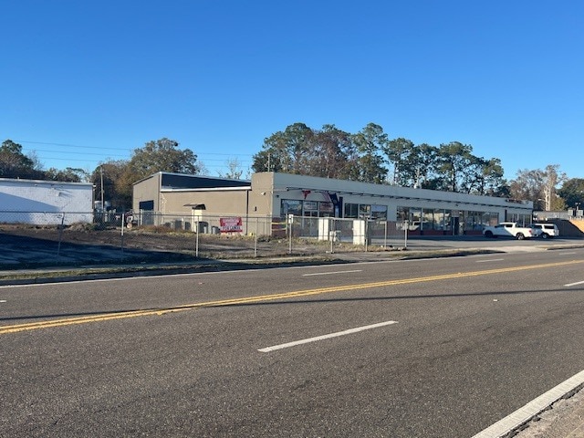 More Photos Of 5333 Lenox Ave, Jacksonville Storefront Retail Office For Lease