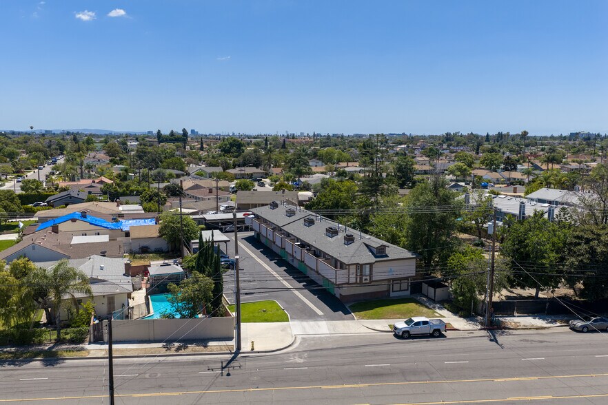 More Photos Of 1280 E La Palma Ave, Anaheim Apartments For Sale