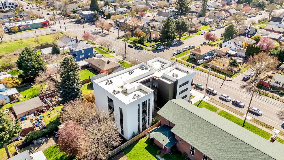 More Photos Of 2171 N Rosa Parks Way, Portland Apartments For Sale
