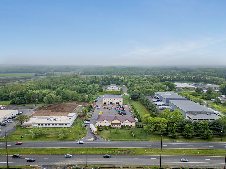 More Photos Of 500 Park Ave, Manalapan Township Medical For Lease