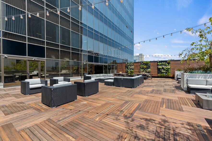 More Photos Of 110 W A St, San Diego Office For Lease